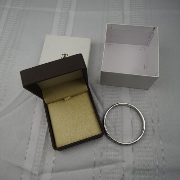 Carved Creations LifeMates Olive Branch Love Bangle Bracelet - Picture 9 of 13